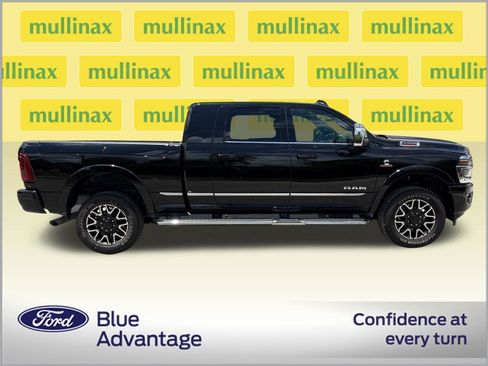 Used 2026 RAM 2500 Limited AWD/4WD image 2