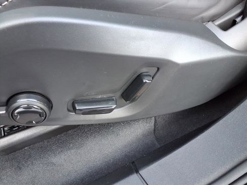 New 2026 Volvo XC90 T8 Ultra w/ Protection Package Premier image 14