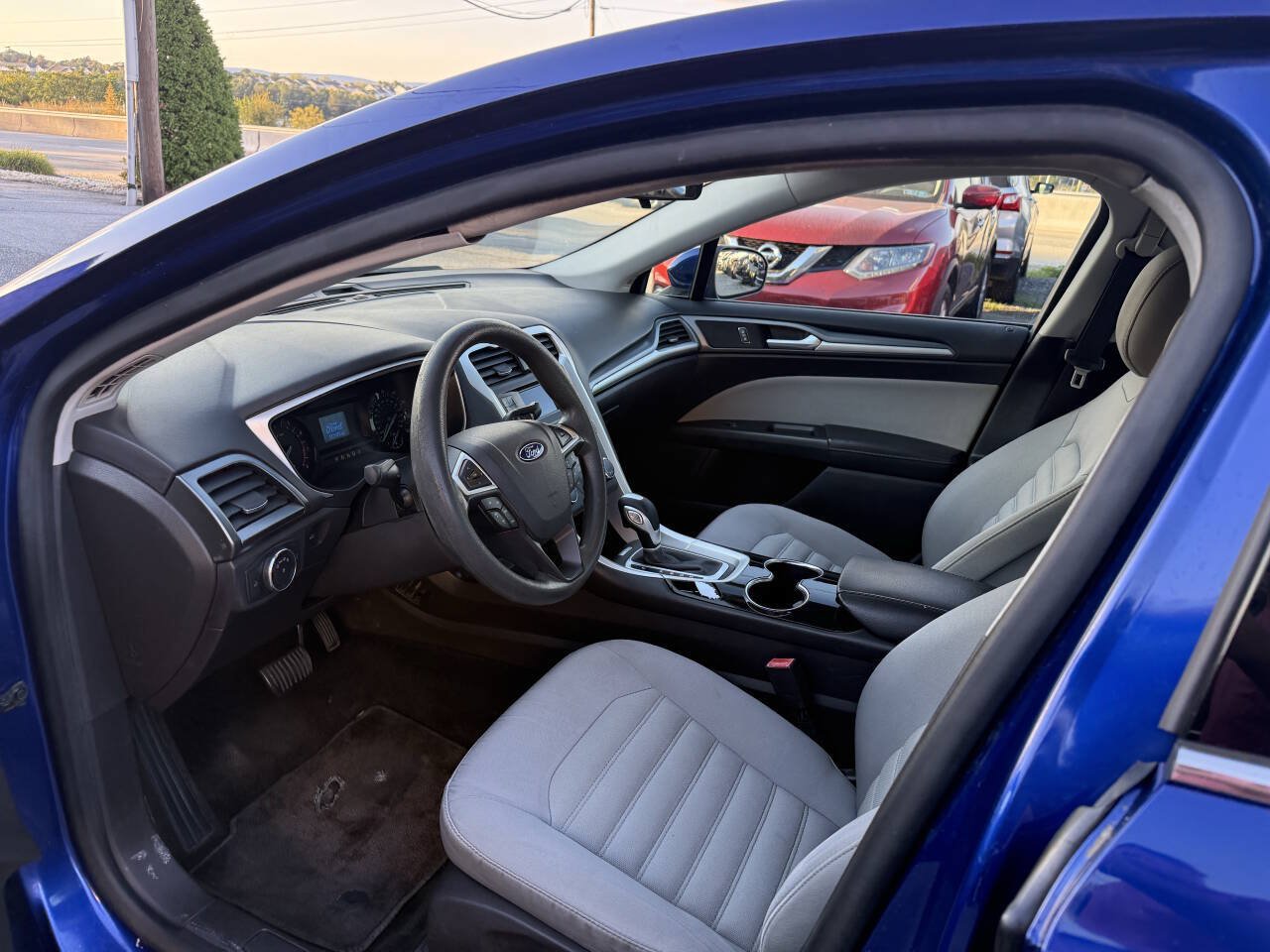 Used 2014 Ford Fusion S FWD image 10