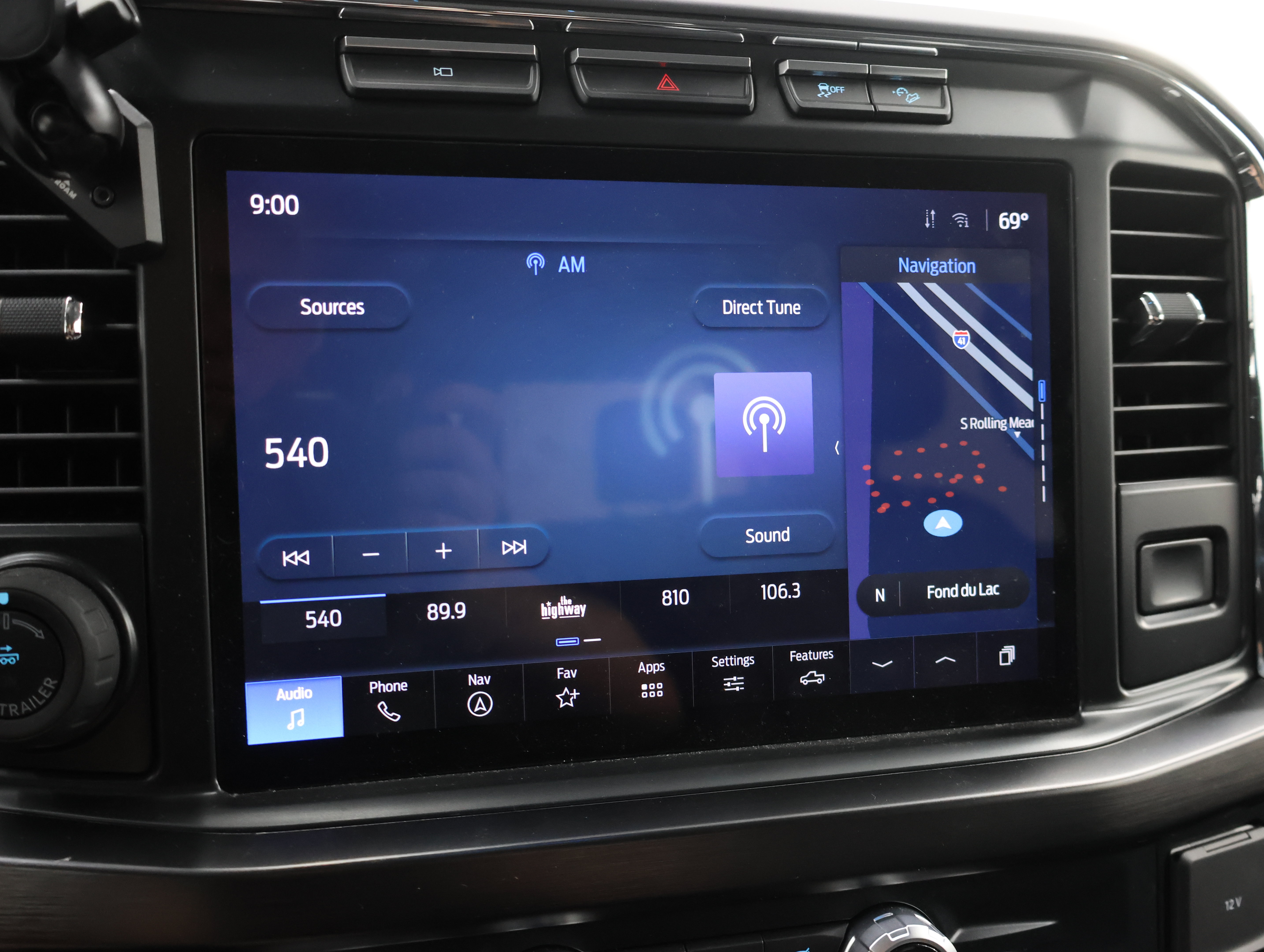 Used 2023 Ford F350 Lariat w/ Sport Appearance Package AWD/4WD image 56