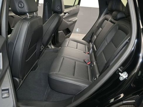 Used 2026 Chevrolet Equinox LT w/ Convenience Package II FWD image 13