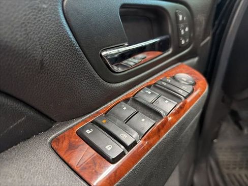 Used 2013 Chevrolet Tahoe LTZ image 14