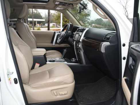 Used 2017 Toyota 4Runner Limited image 22