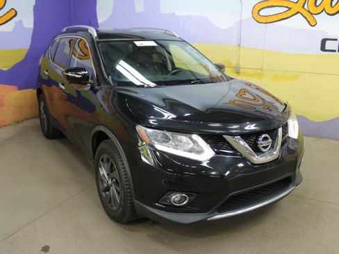 Used 2014 Nissan Rogue SL AWD/4WD image 2