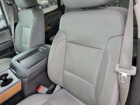 Used 2015 Chevrolet Silverado 1500 LTZ AWD/4WD image 13