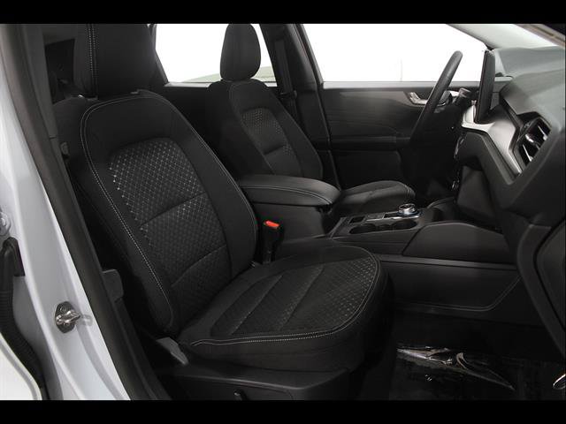 Used 2026 Ford Escape Active w/ Active Premium Tech Pack AWD/4WD image 17