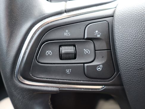 Used 2023 Buick Envision Preferred image 15