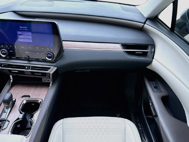 Used 2023 Lexus RX 350 Premium Plus w/ Cold Area Package FWD image 19