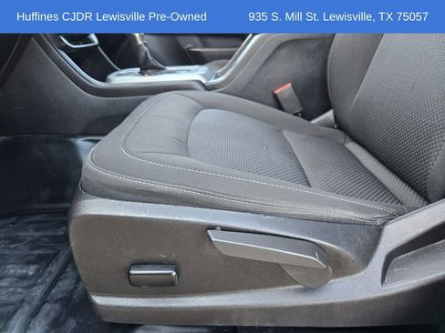 Used 2022 Chevrolet Colorado LT w/ Fleet Safety Package image 24