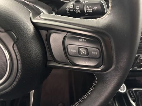 Used 2023 Jeep Wrangler Unlimited Sport image 19