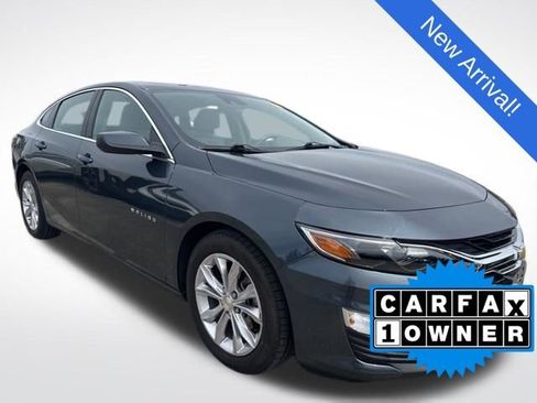 Used 2019 Chevrolet Malibu LT w/ Leather Package image 1