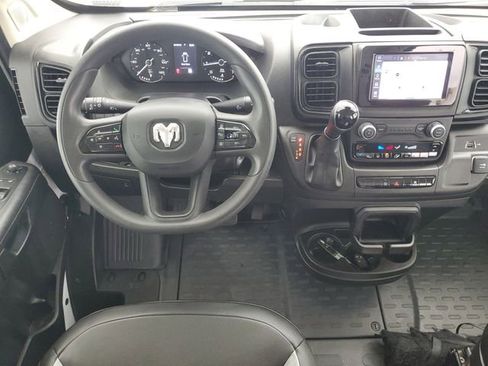 Used 2025 RAM ProMaster 2500 w/ Convenience Group FWD image 13