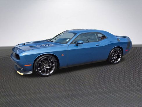 Used 2023 Dodge Challenger R/T Scat Pack w/ Plus Package image 2