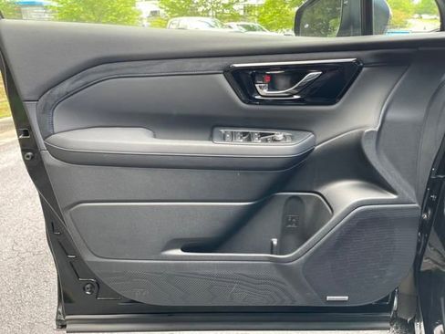 Used 2025 Subaru Forester Limited w/ Popular Package #1 image 18