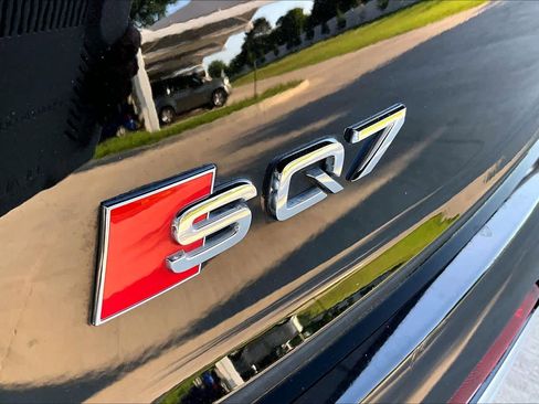 Used 2022 Audi SQ7 Prestige AWD/4WD image 33