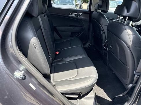 Used 2024 Kia Sportage EX FWD image 9