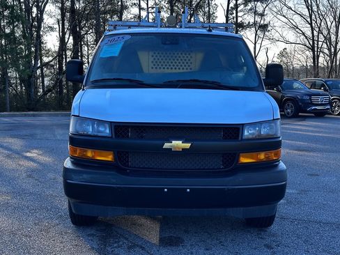 Used 2025 Chevrolet Express 2500 Extended w/ Communications Package image 3