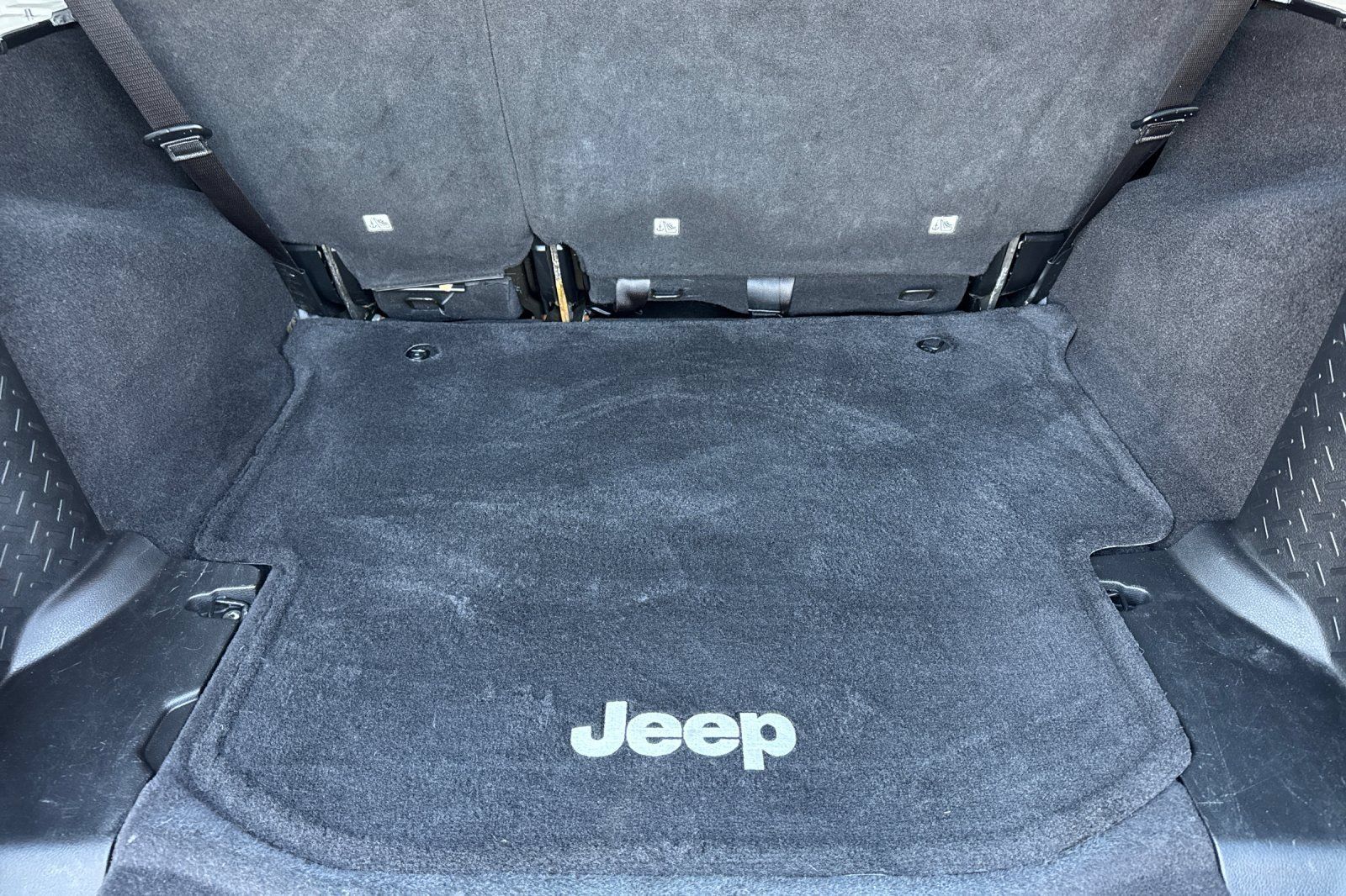 Used 2014 Jeep Wrangler Unlimited Sport w/ Quick Order Package 24S AWD/4WD image 15