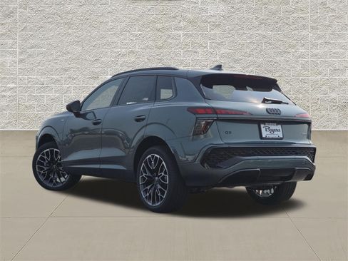 New 2026 Audi Q3 quattro 2.0T AWD/4WD image 5