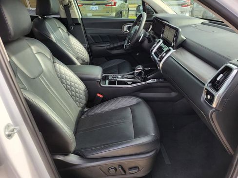 Used 2021 Kia Sorento SX Prestige image 9