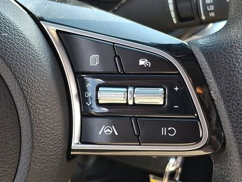 Used 2023 Kia Forte LXS w/ LXS Technology Package FWD image 25