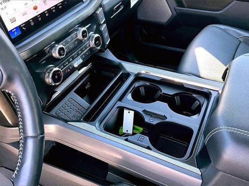 Used 2024 Ford F250 Lariat w/ Chrome Package image 15