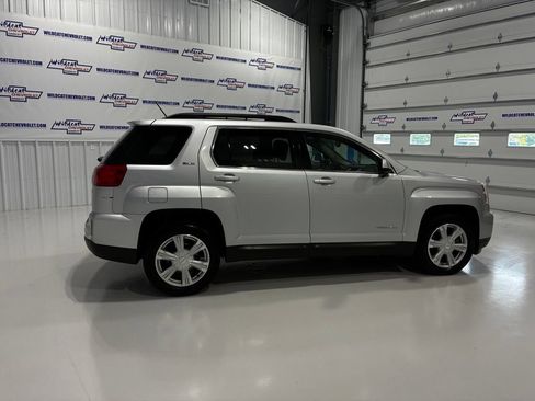 Used 2017 GMC Terrain SLE FWD image 5