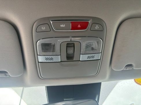 Used 2024 Kia Telluride S w/ S Sunroof Package FWD image 22