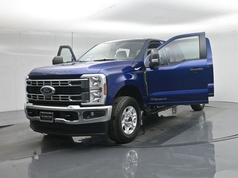 New 2026 Ford F250 XLT w/ FX4 Off-Road Package AWD/4WD image 35