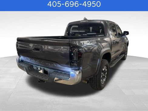 Used 2019 Toyota Tacoma TRD Off-Road image 3