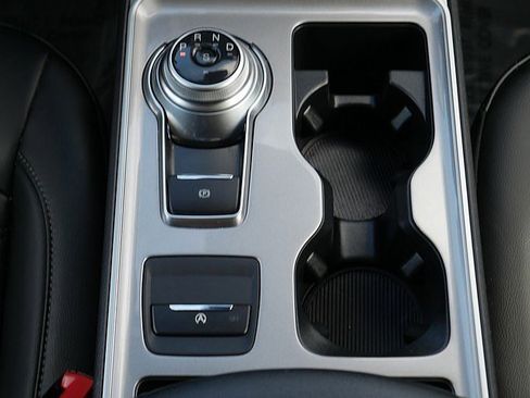 Used 2024 Ford Edge SEL w/ Convenience Package image 23