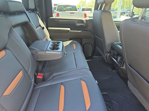 Used 2024 GMC Sierra 2500 AT4 w/ AT4 Premium Plus Package image 13