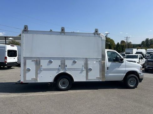 New 2026 Ford E-350 and Econoline 350 Super Duty w/ Power Equipment Group image 2