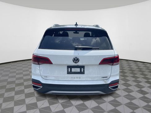 Used 2023 Volkswagen Taos SE AWD/4WD image 6