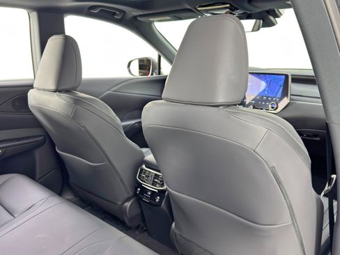 Used 2025 Lexus RX 350 Premium image 39