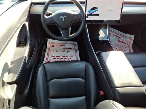 Used 2020 Tesla Model 3 image 9