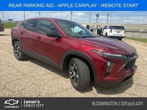 Used 2024 Chevrolet Trax RS w/ Driver Confidence Package FWD image 1