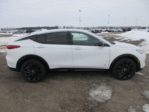 New 2026 Buick Envista Sport Touring w/ Convenience I Package image 3