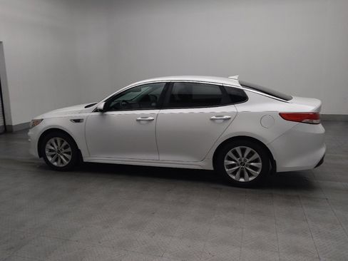 Used 2016 Kia Optima EX image 3