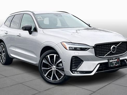 Certified 2023 Volvo XC60 B5 Plus w/ Climate Package image 2