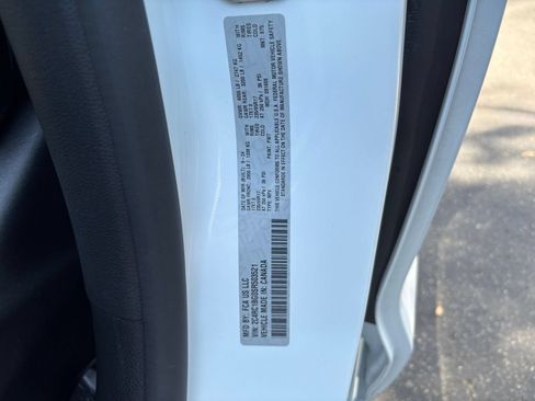 Used 2025 Chrysler Pacifica Select FWD image 31