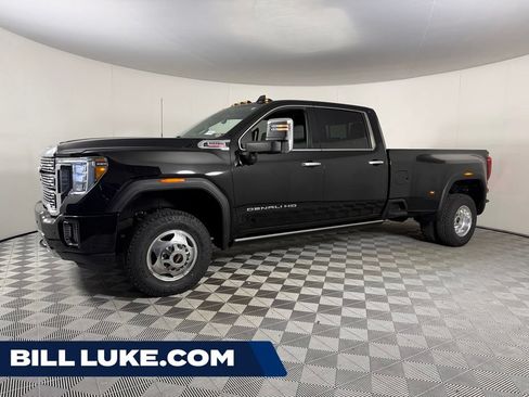 Used 2022 GMC Sierra 3500 Denali w/ Denali Ultimate Package AWD/4WD image 1
