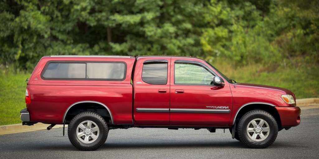 Used 2006 Toyota Tundra SR5 w/ Towing Pkg AWD/4WD image 3