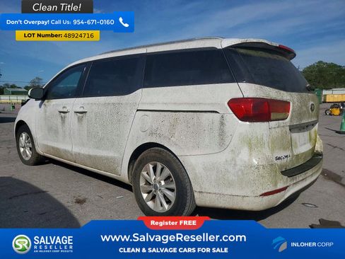 Used 2015 Kia Sedona LX image 3