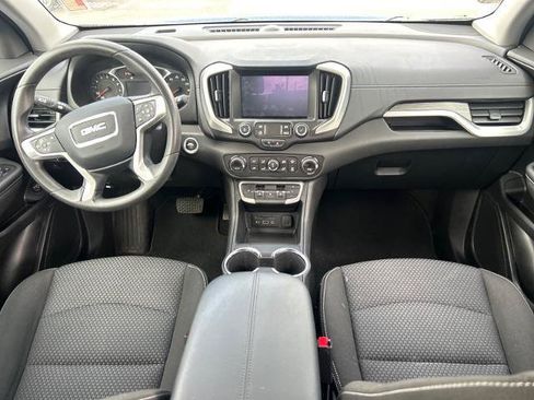 Used 2024 GMC Terrain SLE w/ Driver Convenience Package FWD image 8
