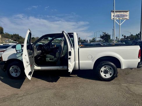 Used 2006 Ford F250 XL image 8