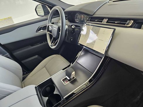 New 2026 Land Rover Range Rover Velar Dynamic SE AWD/4WD image 11