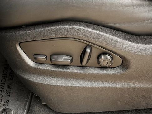 Used 2023 Porsche Cayenne image 24