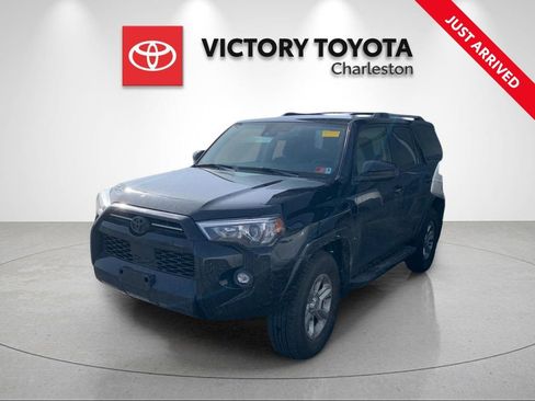 Used 2022 Toyota 4Runner SR5 image 1