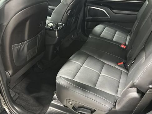 Used 2025 Kia Telluride EX AWD/4WD image 25